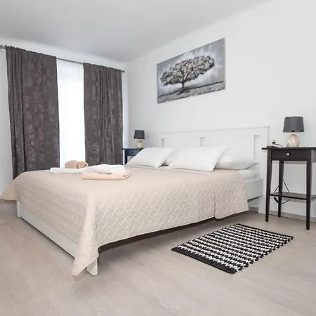 Holiday Home Ante - Garden Terrace *